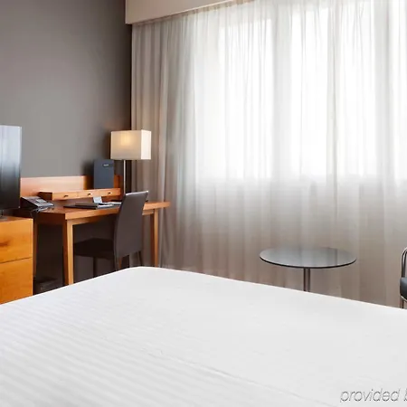 Ac Palacio By Marriott Hotel