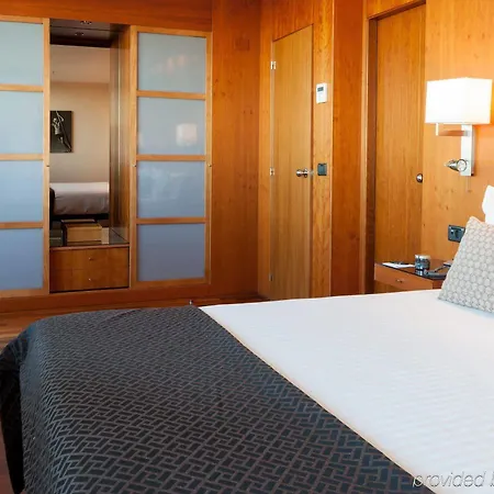 Hotel Ac Palacio By Marriott 4*