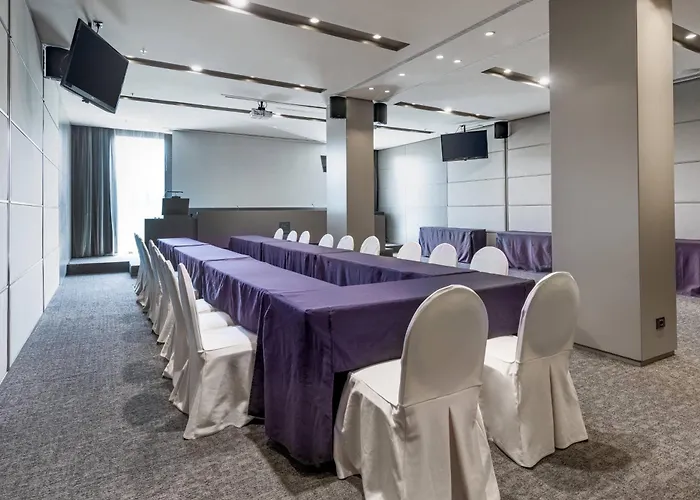 מלון Ac Palacio By Marriott 4*