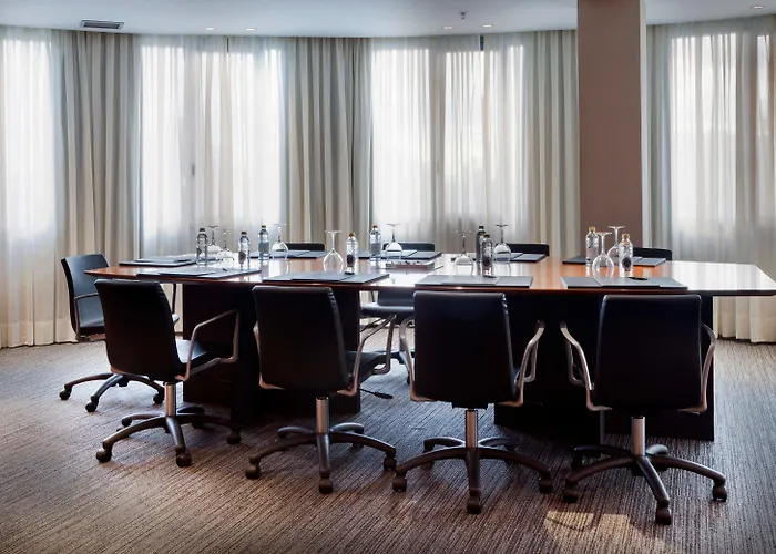 מלון Ac Palacio By Marriott