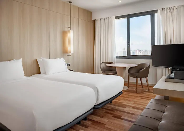 מלון Ac Palacio By Marriott 4*