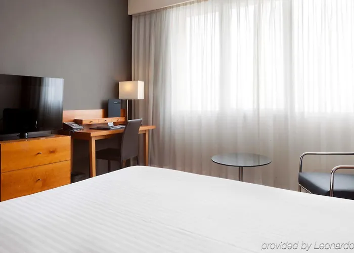 Ac Palacio By Marriott מלון