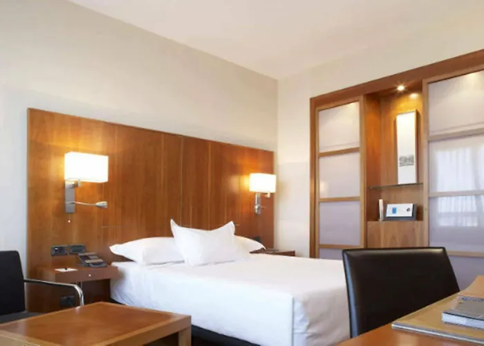 מלון Ac Palacio By Marriott 4*